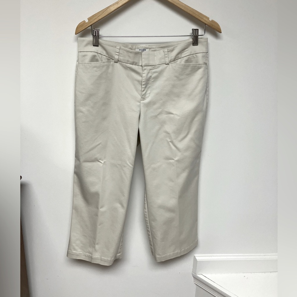 Dockers, mid/rise capris, light tan, 10P